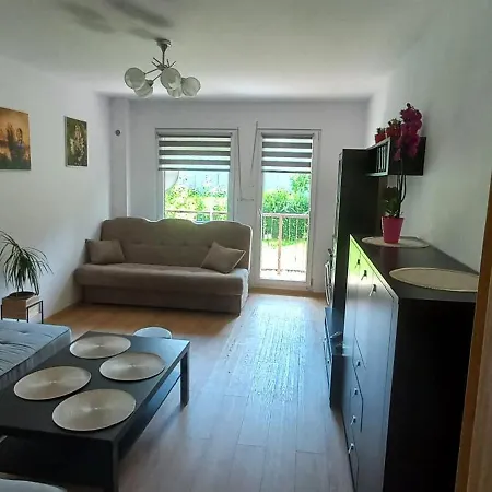 Apartament Juki, Obok Katowice Wynajem Na Doby, Krotkoterminowy, 2 Pokoje Balkon, 50M2,- Po Kapitalnym Remoncie 2-Ga Sypialnia Jest Czescia Salonu Blisko Centrum Leczenia Oparzen 2,5 Km Siemianowice Slaskie Exterior photo